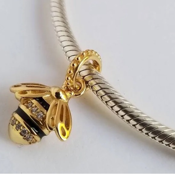💛🐝💛BUMBLEBEE CHARM OR PENDANT FITS ALL PANDORA BRACLETS💛🐝💛 - Picture 2 of 4